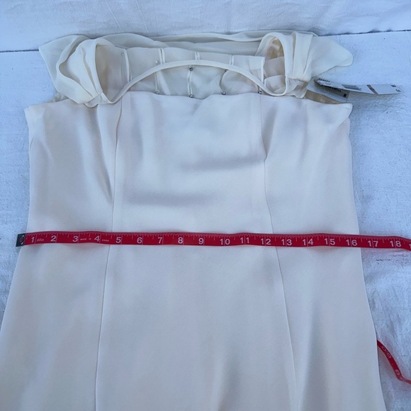 Evan PiconeElegant Cream Sleeveless Dress#A1 - Picture 8 of 10